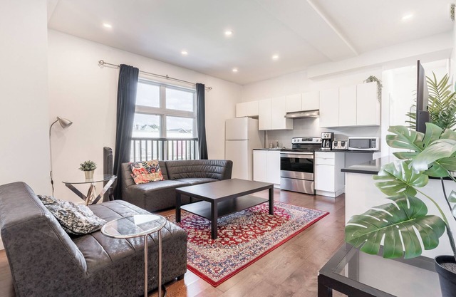 Spacious 3 Bedroom Downtown MTL