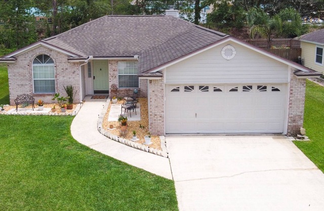Spacious 3BR/2BA House
