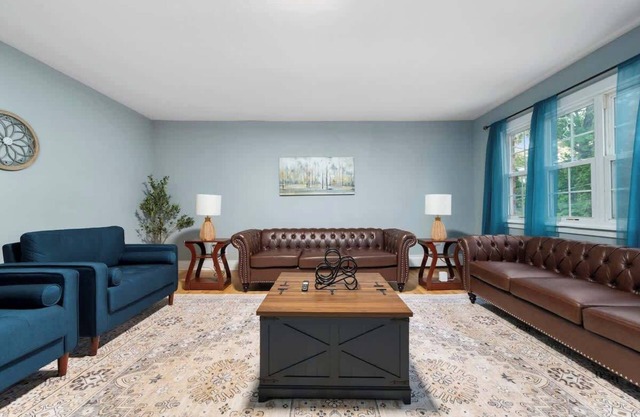Spacious 3BR Apt Near MetroNorth