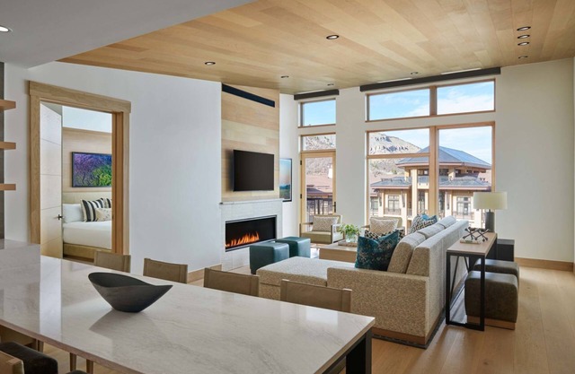 Spacious 3BR luxury ski-in/ski-out Snowmass Village residence w/heated pool