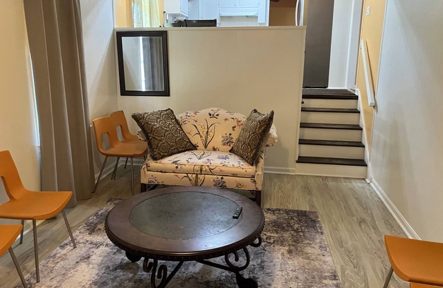 Spacious 4-bedroom building in brilliant Lawrenceville with AC, WiFi