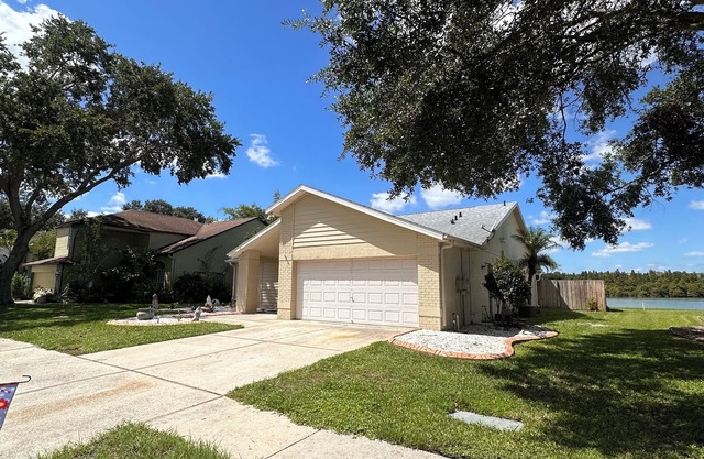 Spacious 4-bedroom 2 bathroom home away from home on lake.