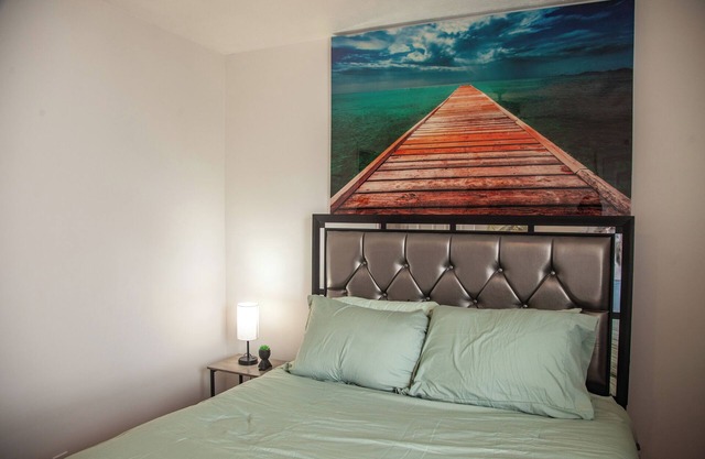 Spacious 4-bedroom house with WiFi and AC in vibrant Nashville