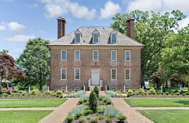 Spacious 4 Bedroom Suite at Historic Powhatan Resort