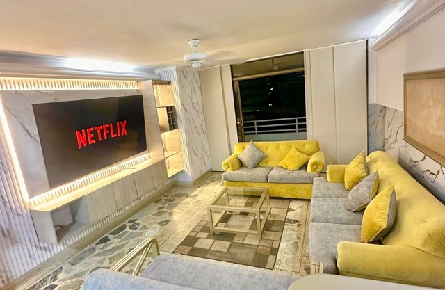 Spacious 4-bedroom apartment in gorgeous Cartagena de Indias with AC, WiFi