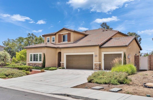 Spacious 4B3.5B|Garage Access|Flex-Lease|Pet-Friendly #42426