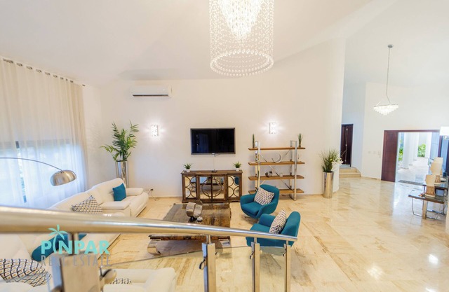 Spacious 5-bedroom villa in marvelous Punta Cana
