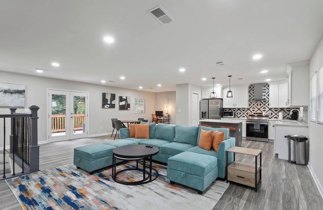 Spacious 5 BR Holiday Retreat close to dt ATL