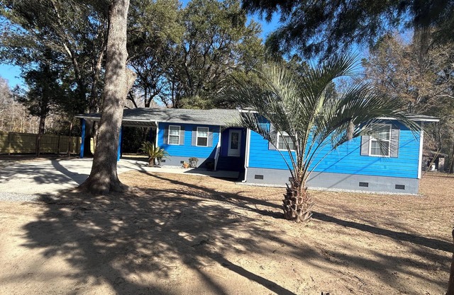 Spacious 5-bedroom house in beautiful Saint Helena Island