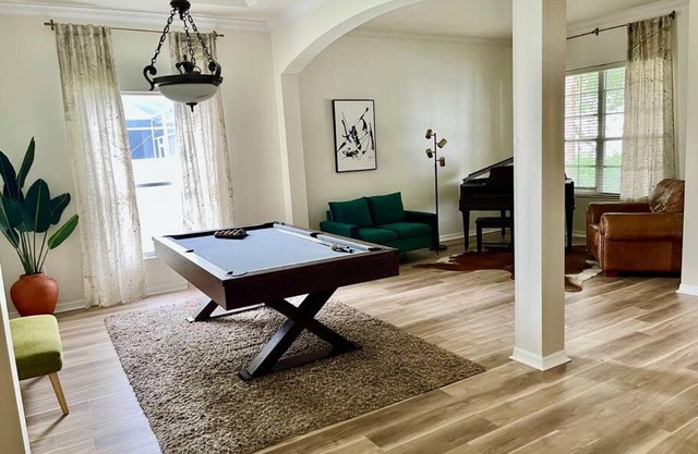 Spacious 5BR Private Home, Private Pool & Salt Water Spa, Minutes from Beaches