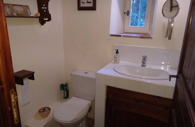 Spacious 6 Persons Close to Shops