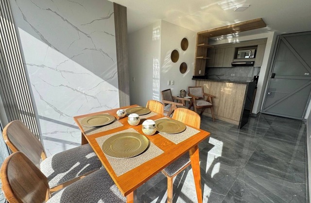 Spacious and beautiful apartment with swimming pool gym