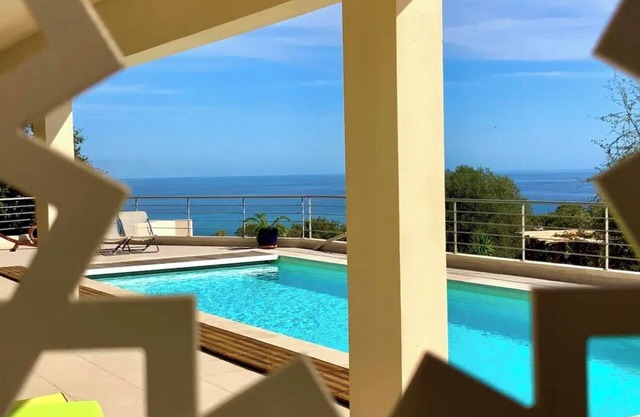 Spacious and comfortable house with sea and vineyard view.