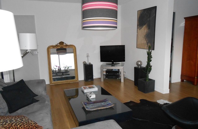 Spacious and very bright apartment 80m2