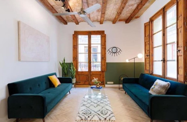 Spacious apartment in the Gothic