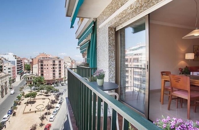 Spacious apartment near the Sagrada Familia