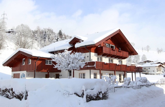 Spacious apartment with wide views and terrace