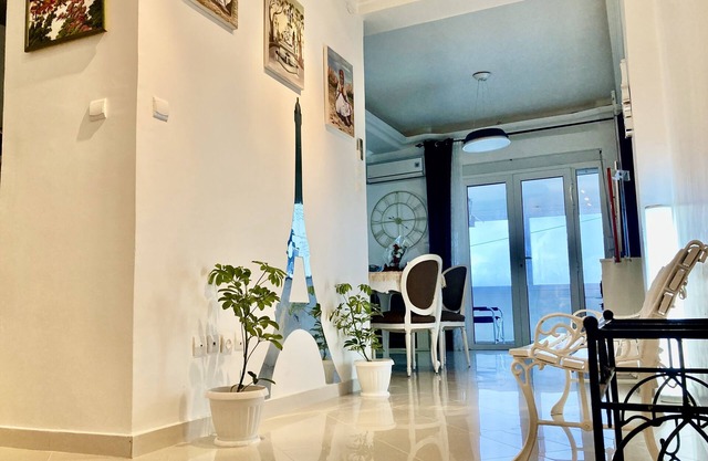 Spacious Apparently family Sea view