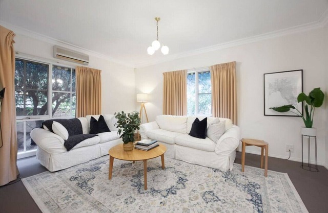 Spacious Balwyn Villa in Great Location