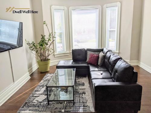 Spacious Bronzeville Apartment