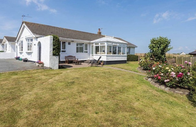 - Spacious bungalow awarded 4* rating with visit Wales. Stunning views.