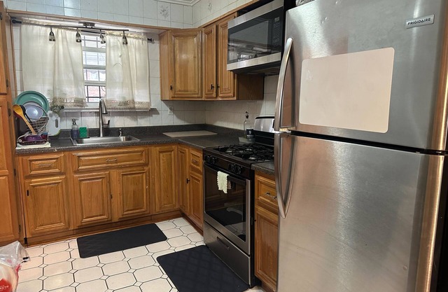Spacious, comfortable, and Efficient NYC Stay.