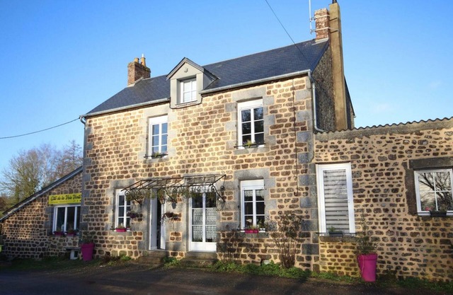 Spacious countryside house near the greenway, ideal for families and nature lovers!