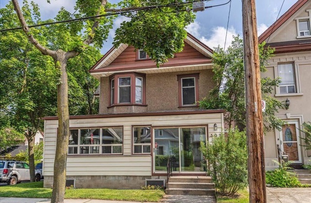 Spacious Family Home with Back Patio