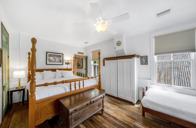 Spacious Family King Suite, Centrally Located