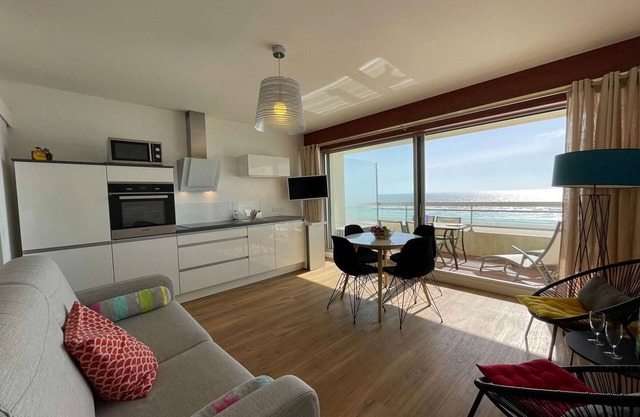 Spacious studio cabin 4 pers, balcony, renovated, near ocean, Saint-Hilaire-de-Riez