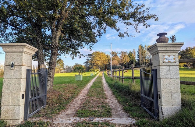 Spacious Gîte in Gourdon : Ideal for a Relaxing Stay in Nature