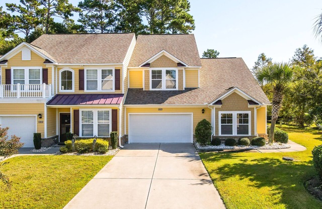 Spacious Golfer’s Getaway located steps from TPC – Ideal for Families & Groups!