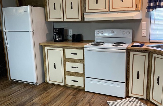 Spacious home located minutes from spillway at sardis lake