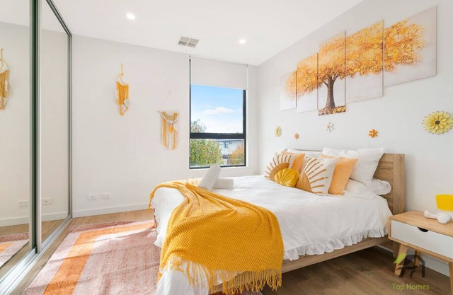 Spacious House in the Woodford Central Area