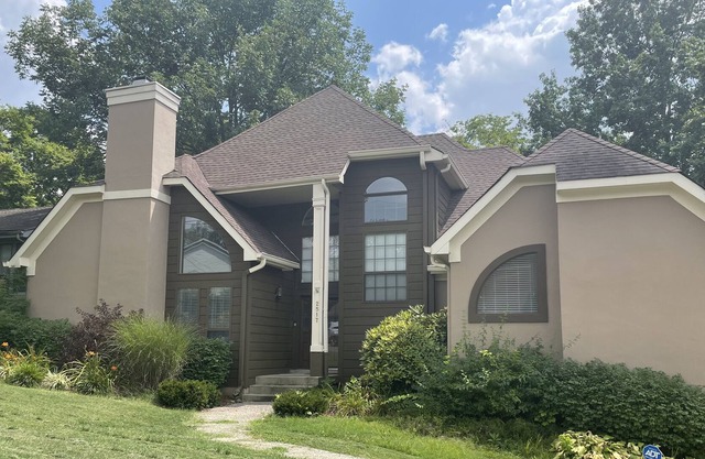 Spacious Long-Term Vacation Home