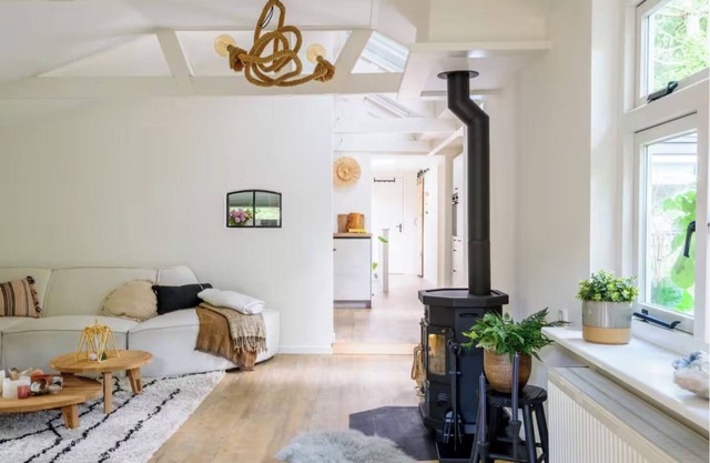 Spacious, luxurious cottage located right on the forest. This is where you come to rest!