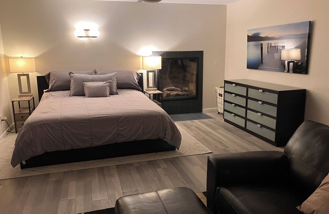 Spacious McCormick Ranch 4BR/3BA, Resort Pool, WIFI, BBQ, Patio Heater, Parking