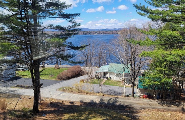 Spacious, modern, home by the lake