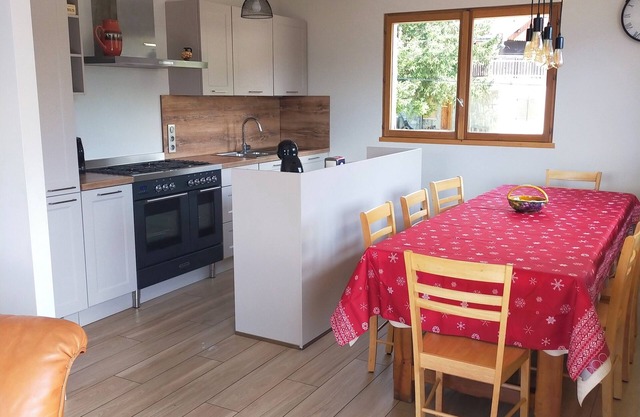 Spacious mountain apartment with panoramic view