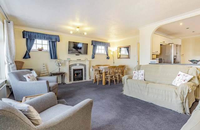 Spacious property and stunning sea views in great location.