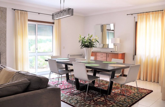 Spacious Residence ★ Backyard ★ Garden/Patio