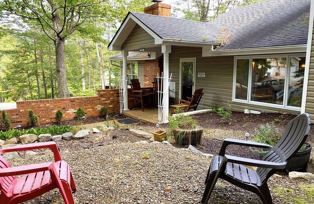 Spacious Retreat with Hot Tub, Game Rooms & Theater