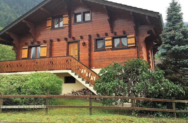 Spacious Savoyard Chalet for Winter Ski/Summer Sun, Great for Families & Friends