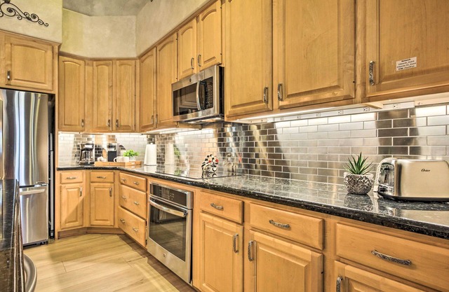 Spacious Scottsdale Home w/Furnished Patio!