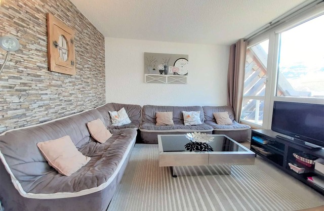 Spacious T3 for 8, Piau-Engaly, terrace, 2 bedrooms, elevator, ski locker