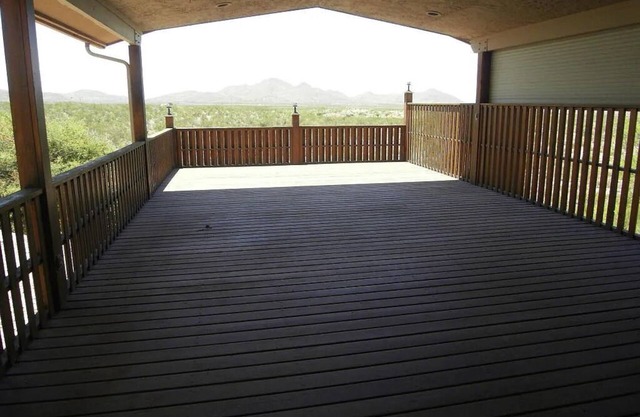 Spacious Tombstone Oasis - Indoor Pool, Hot Tub, Clubhouse Bar, Sauna, and More!