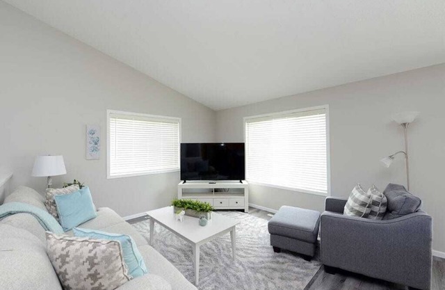 Spacious Townhouse in West Fargo