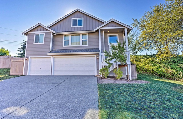 Spacious Washington Gem ~ 2 Mi to Tacoma Dome