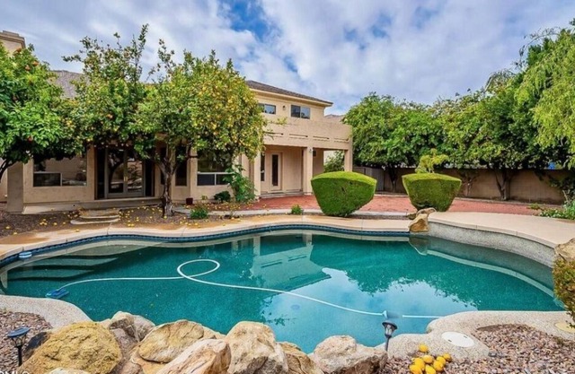 Spanish-themed Scottsdale gem w /Lagoon pool and Arcade games!