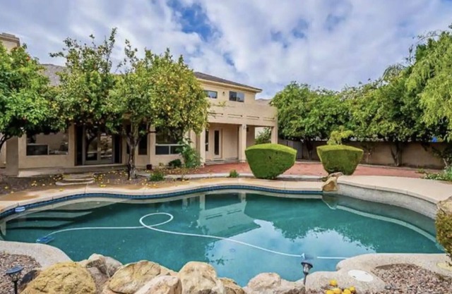 Spanish-themed Scottsdale gem w /Lagoon pool!